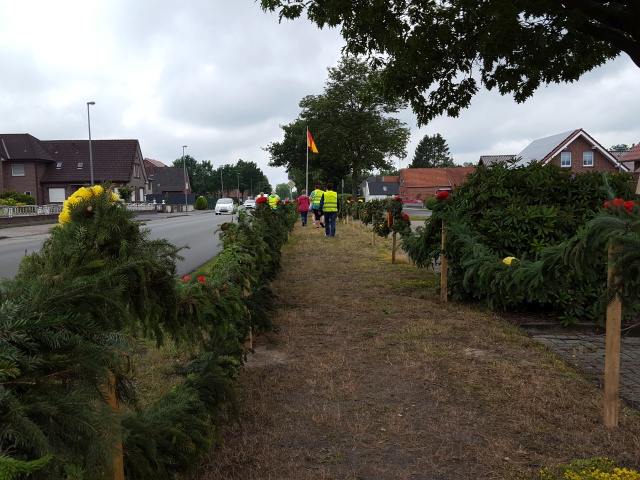 ../fotos/weltrekordversuch_ostrhauderfehn_2019/2019-06-15 14.06.32.jpg